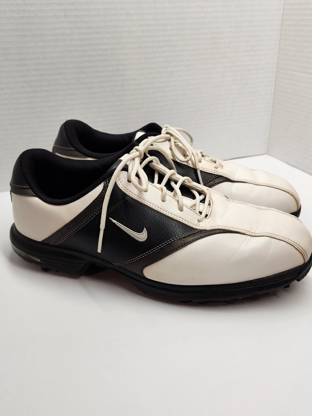 Nike Heritage Golf Shoes